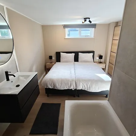 Chalet Luxe 6 Persoons Bungalow Met 3 Slaapkamers 2 Badkamers En Ensuite Ligbad *
