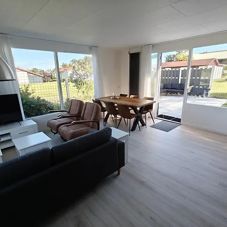 Chalet Luxe 6 Persoons Bungalow Met 3 Slaapkamers 2 Badkamers En Ensuite Ligbad