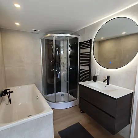 Σαλέ Luxe 6 Persoons Met 3 Slaapkamers 2 Badkamers En Ensuite Ligbad
