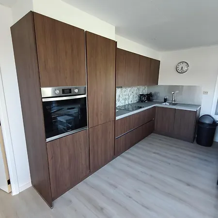 Chalet Luxe 6 Persoons Bungalow Met 3 Slaapkamers 2 Badkamers En Ensuite Ligbad Sint Maartensvlotbrug