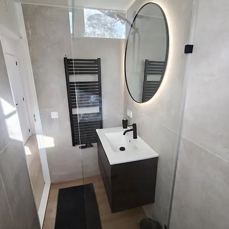 Luxe 6 Persoons Bungalow Met 3 Slaapkamers 2 Badkamers En Ensuite Ligbad Sint Maartensvlotbrug